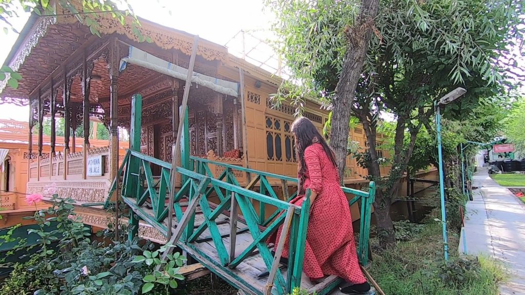 This is where we stayed in Srinagar
